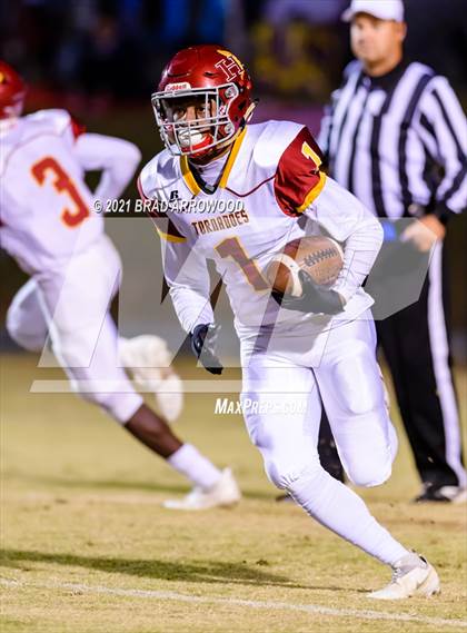 Thumbnail 2 in Hickory @ North Davidson (NCHSAA 3A Second Round Playoff) photogallery.