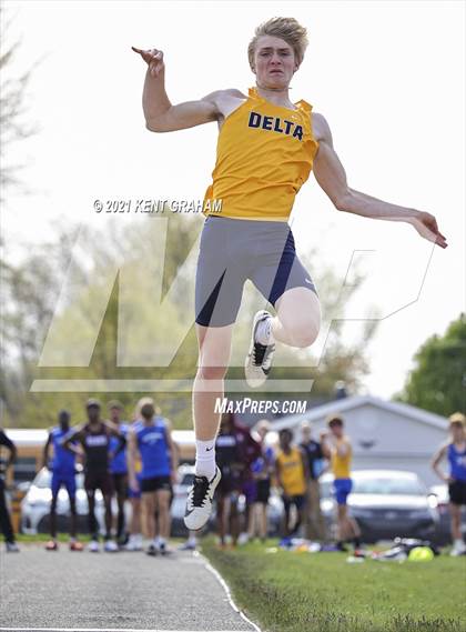 Thumbnail 1 in Noblesville Miller Invitational photogallery.