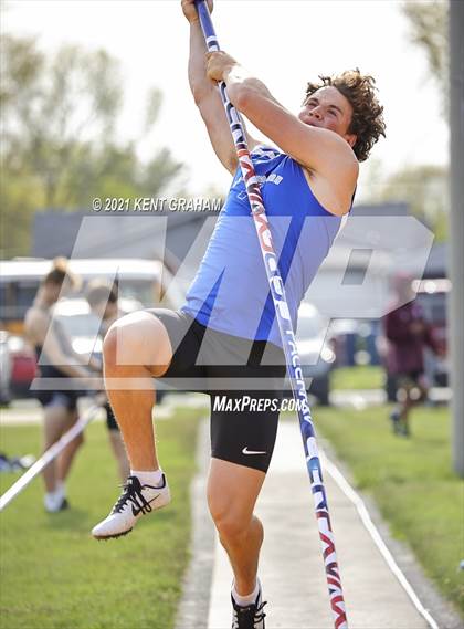Thumbnail 3 in Noblesville Miller Invitational photogallery.