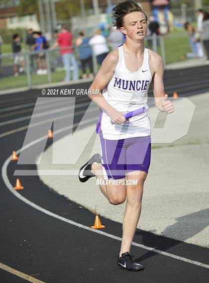 Thumbnail 2 in Noblesville Miller Invitational photogallery.