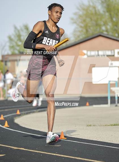 Thumbnail 1 in Noblesville Miller Invitational photogallery.