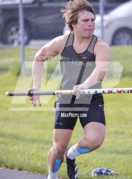 Thumbnail 3 in Noblesville Miller Invitational photogallery.