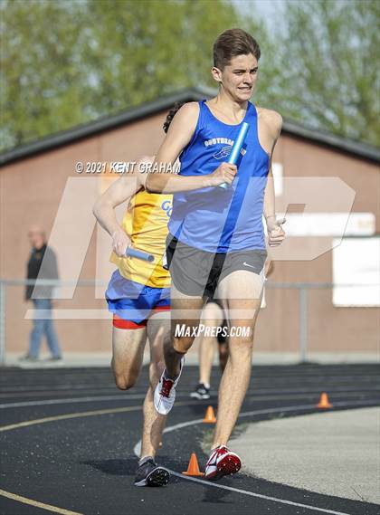 Thumbnail 3 in Noblesville Miller Invitational photogallery.
