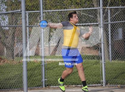 Thumbnail 2 in Noblesville Miller Invitational photogallery.