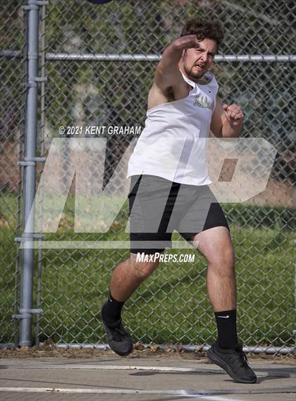 Thumbnail 2 in Noblesville Miller Invitational photogallery.