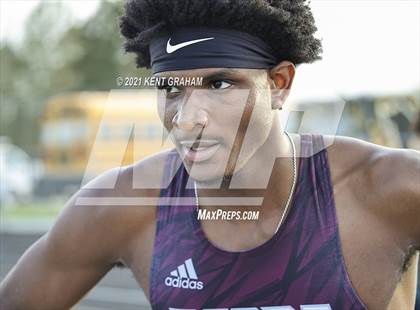 Thumbnail 2 in Noblesville Miller Invitational photogallery.