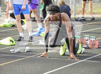 Thumbnail 3 in Noblesville Miller Invitational photogallery.