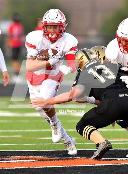 Thumbnail 3 in Whitewright vs. Bremond photogallery.