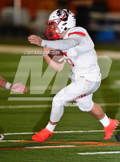 Thumbnail 3 in Whitewright vs. Bremond photogallery.