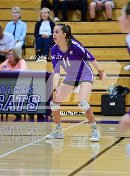 Thumbnail 2 in Green Mountain vs Arvada West photogallery.