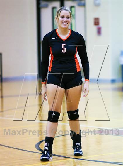 Thumbnail 1 in Haltom vs Bastrop (EMS-ISD Tournament) photogallery.