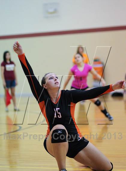 Thumbnail 2 in Haltom vs Bastrop (EMS-ISD Tournament) photogallery.