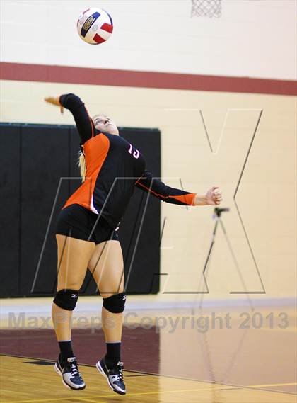 Thumbnail 2 in Haltom vs Bastrop (EMS-ISD Tournament) photogallery.
