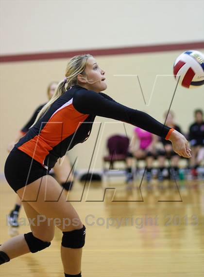 Thumbnail 1 in Haltom vs Bastrop (EMS-ISD Tournament) photogallery.