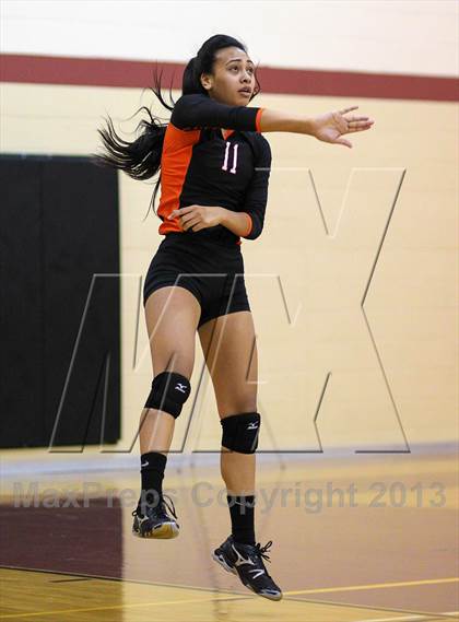 Thumbnail 1 in Haltom vs Bastrop (EMS-ISD Tournament) photogallery.
