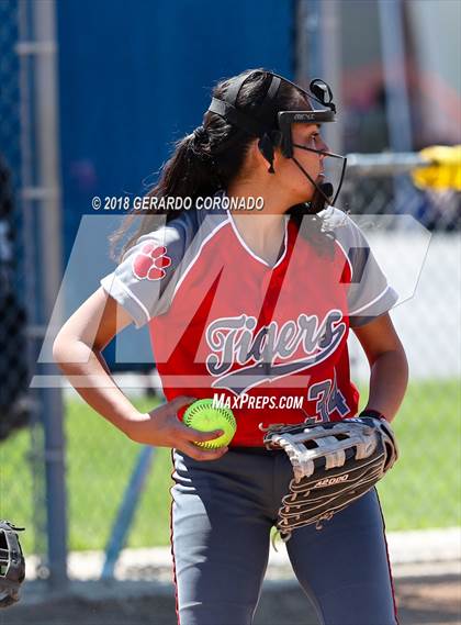Thumbnail 3 in Bear Creek vs. Patterson photogallery.