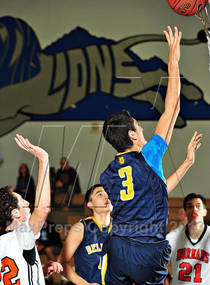 Thumbnail 3 in Bellevue vs. Beverly Hills (MaxPreps Holiday Classic) photogallery.