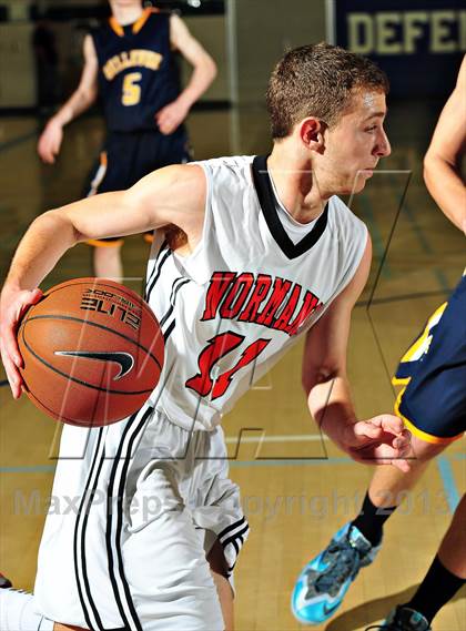 Thumbnail 1 in Bellevue vs. Beverly Hills (MaxPreps Holiday Classic) photogallery.
