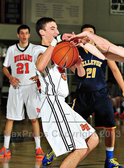 Thumbnail 3 in Bellevue vs. Beverly Hills (MaxPreps Holiday Classic) photogallery.