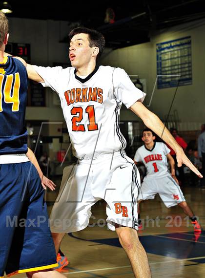 Thumbnail 2 in Bellevue vs. Beverly Hills (MaxPreps Holiday Classic) photogallery.