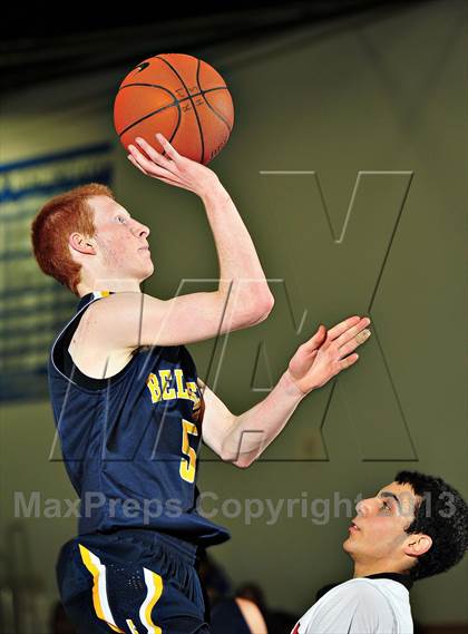 Thumbnail 1 in Bellevue vs. Beverly Hills (MaxPreps Holiday Classic) photogallery.