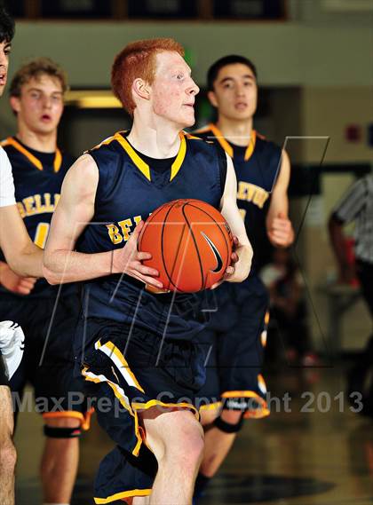 Thumbnail 1 in Bellevue vs. Beverly Hills (MaxPreps Holiday Classic) photogallery.