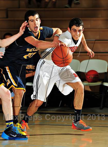 Thumbnail 1 in Bellevue vs. Beverly Hills (MaxPreps Holiday Classic) photogallery.