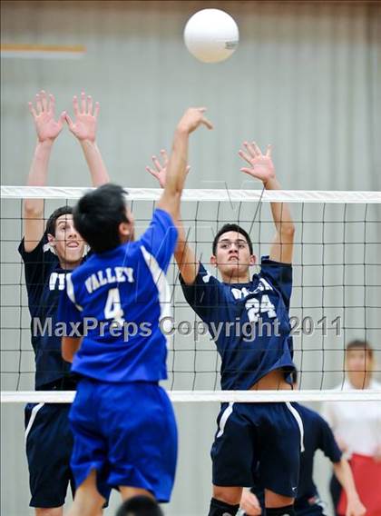 Thumbnail 1 in Vista del Lago vs. Valley (CIF SJS D2 Final) photogallery.