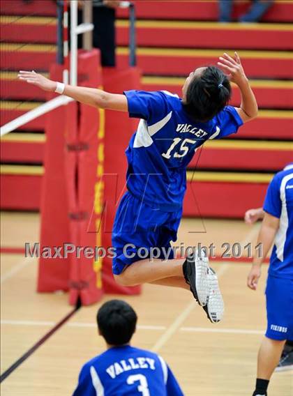 Thumbnail 2 in Vista del Lago vs. Valley (CIF SJS D2 Final) photogallery.