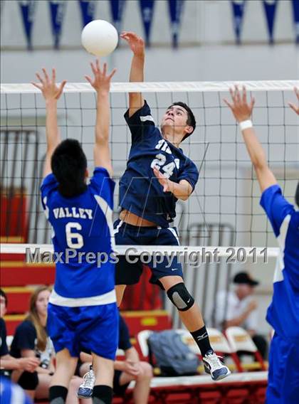 Thumbnail 3 in Vista del Lago vs. Valley (CIF SJS D2 Final) photogallery.