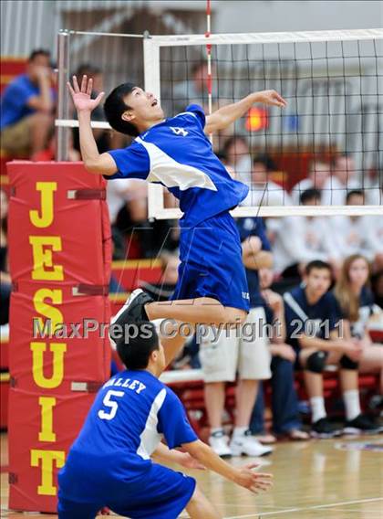 Thumbnail 3 in Vista del Lago vs. Valley (CIF SJS D2 Final) photogallery.