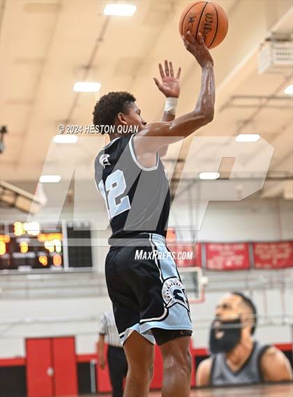 Thumbnail 2 in South Hills vs. Villa Park (Artesia Hoopsgiving Tournament) photogallery.