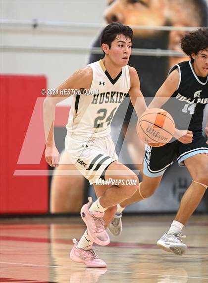 Thumbnail 1 in South Hills vs. Villa Park (Artesia Hoopsgiving Tournament) photogallery.