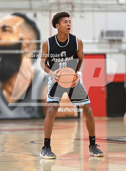 Thumbnail 3 in South Hills vs. Villa Park (Artesia Hoopsgiving Tournament) photogallery.
