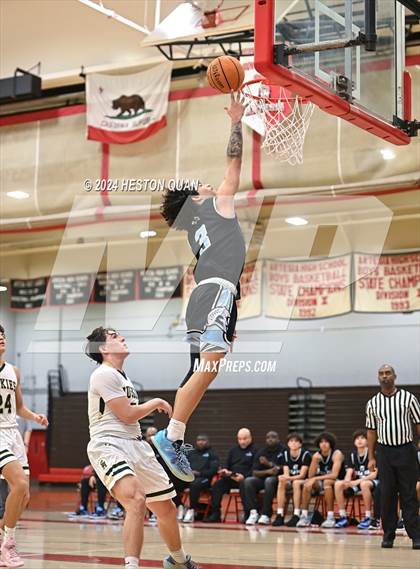 Thumbnail 1 in South Hills vs. Villa Park (Artesia Hoopsgiving Tournament) photogallery.