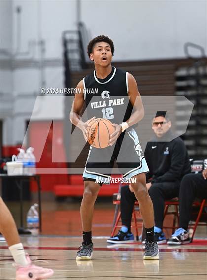 Thumbnail 2 in South Hills vs. Villa Park (Artesia Hoopsgiving Tournament) photogallery.