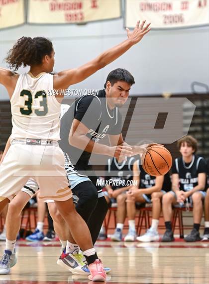 Thumbnail 2 in South Hills vs. Villa Park (Artesia Hoopsgiving Tournament) photogallery.