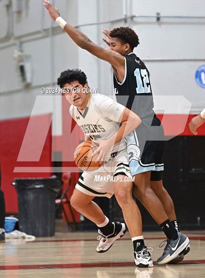 Thumbnail 3 in South Hills vs. Villa Park (Artesia Hoopsgiving Tournament) photogallery.