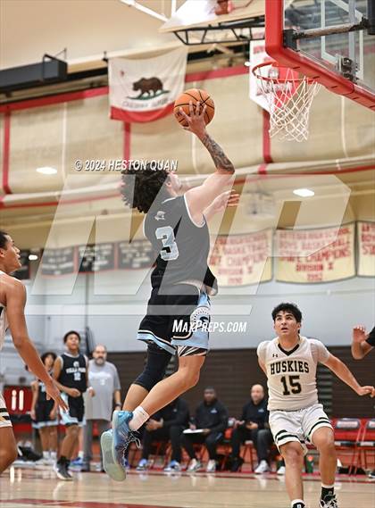 Thumbnail 2 in South Hills vs. Villa Park (Artesia Hoopsgiving Tournament) photogallery.