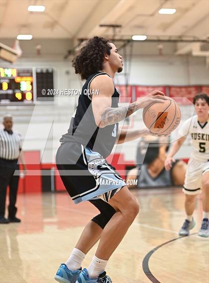 Thumbnail 3 in South Hills vs. Villa Park (Artesia Hoopsgiving Tournament) photogallery.
