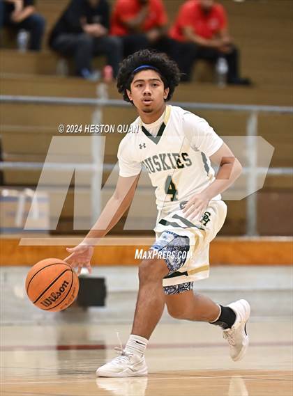 Thumbnail 1 in South Hills vs. Villa Park (Artesia Hoopsgiving Tournament) photogallery.
