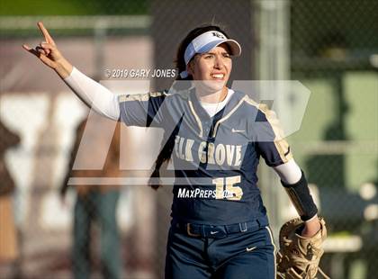 Thumbnail 2 in Elk Grove @ Whitney photogallery.