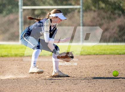 Thumbnail 2 in Elk Grove @ Whitney photogallery.