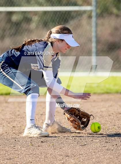 Thumbnail 3 in Elk Grove @ Whitney photogallery.