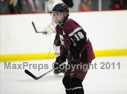 Thumbnail 2 in Farmington vs. Hand (CIAC Division 2 First Round) photogallery.