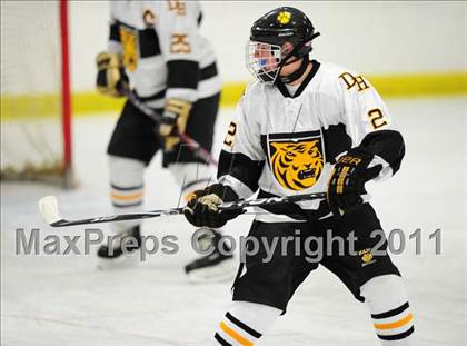 Thumbnail 2 in Farmington vs. Hand (CIAC Division 2 First Round) photogallery.
