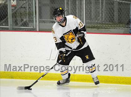 Thumbnail 3 in Farmington vs. Hand (CIAC Division 2 First Round) photogallery.