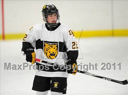 Thumbnail 3 in Farmington vs. Hand (CIAC Division 2 First Round) photogallery.