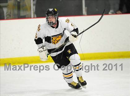 Thumbnail 3 in Farmington vs. Hand (CIAC Division 2 First Round) photogallery.