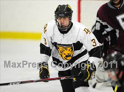 Thumbnail 1 in Farmington vs. Hand (CIAC Division 2 First Round) photogallery.